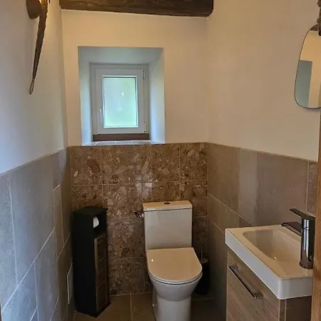 Semesterbostad Oustal De Piarelle *